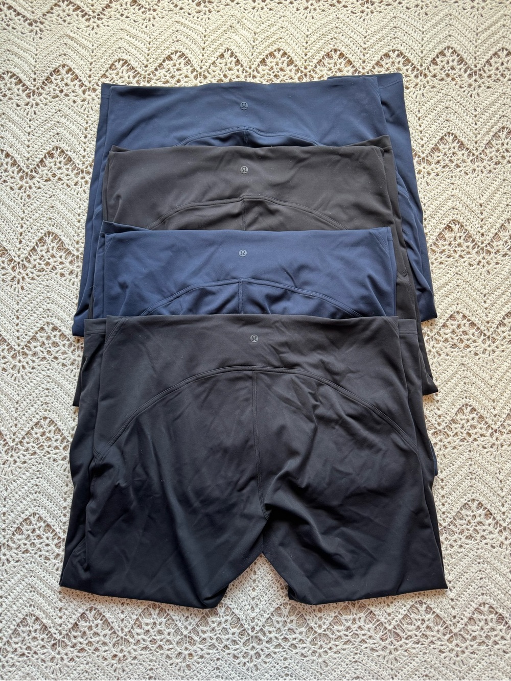 Lululemon Leggings Bundle Black and Navy Size 18 Set Of 4 Workout Active Wear